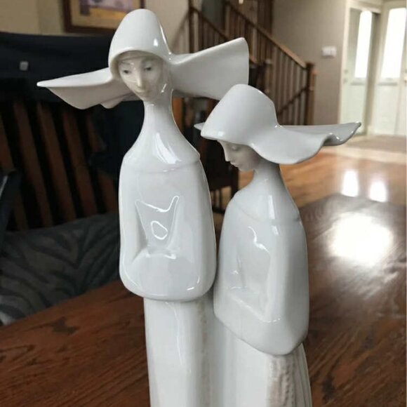 Lovely Rare Lladro Figurines - Beautiful & Highly Collectible - Picture 6 of 8